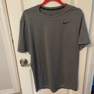 Nike T-shirt